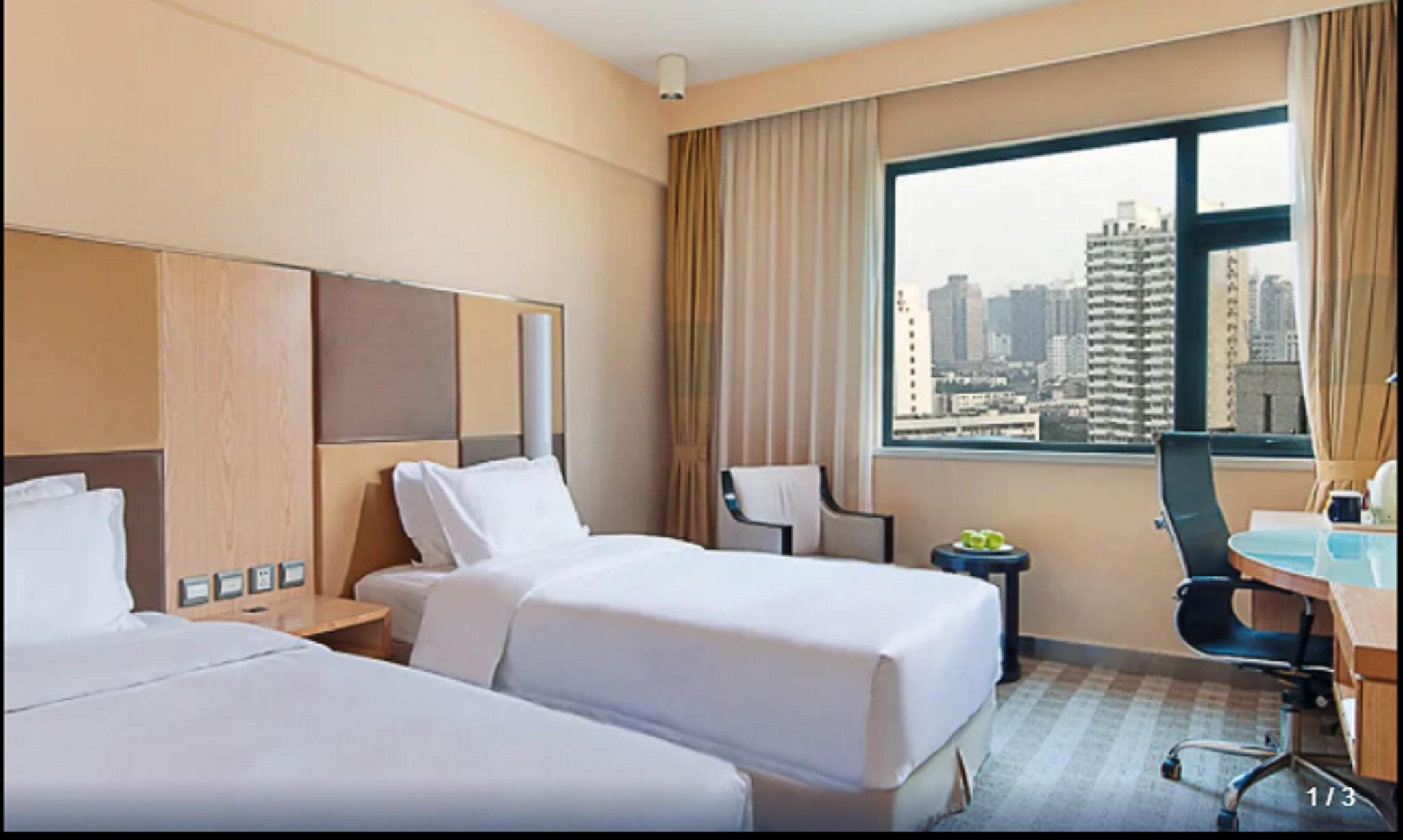 Holiday Inn Express Zhengzhou Zhongzhou By Ihg Exterior photo