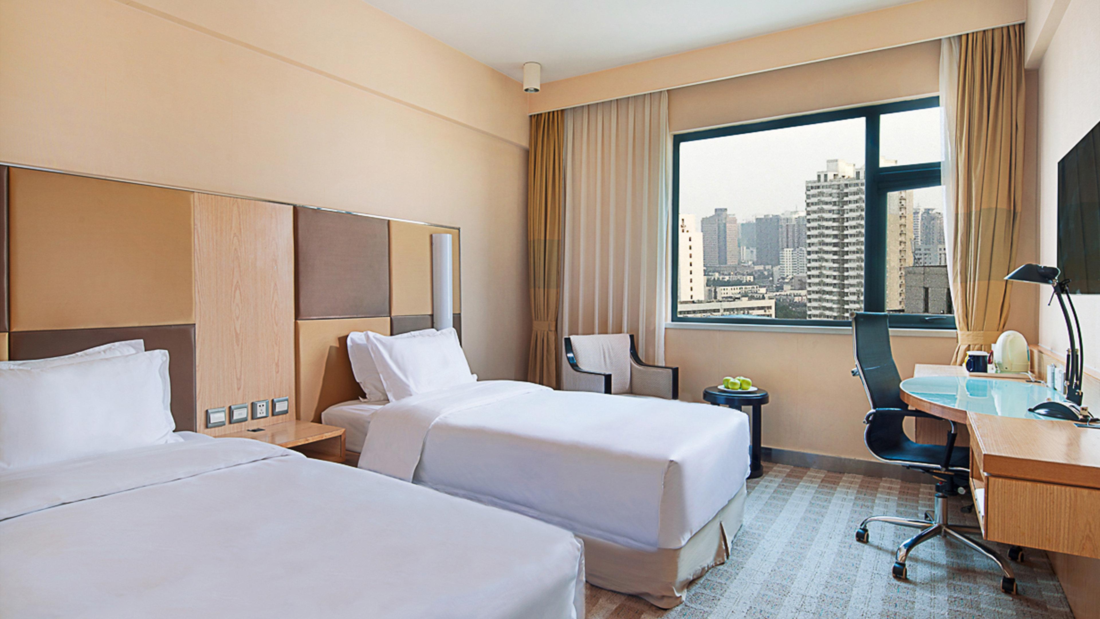 Holiday Inn Express Zhengzhou Zhongzhou By Ihg Exterior photo