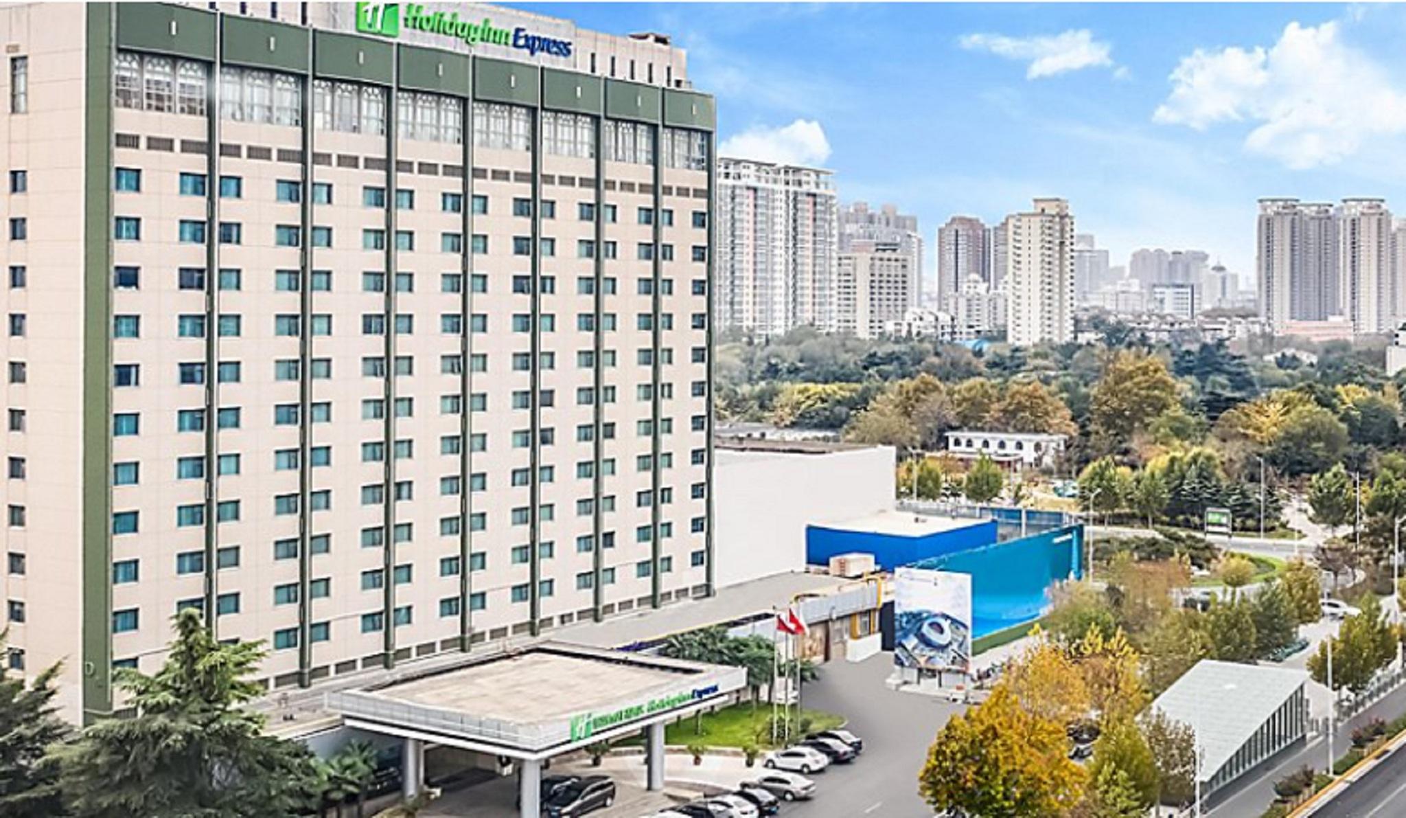 Holiday Inn Express Zhengzhou Zhongzhou By Ihg Exterior photo