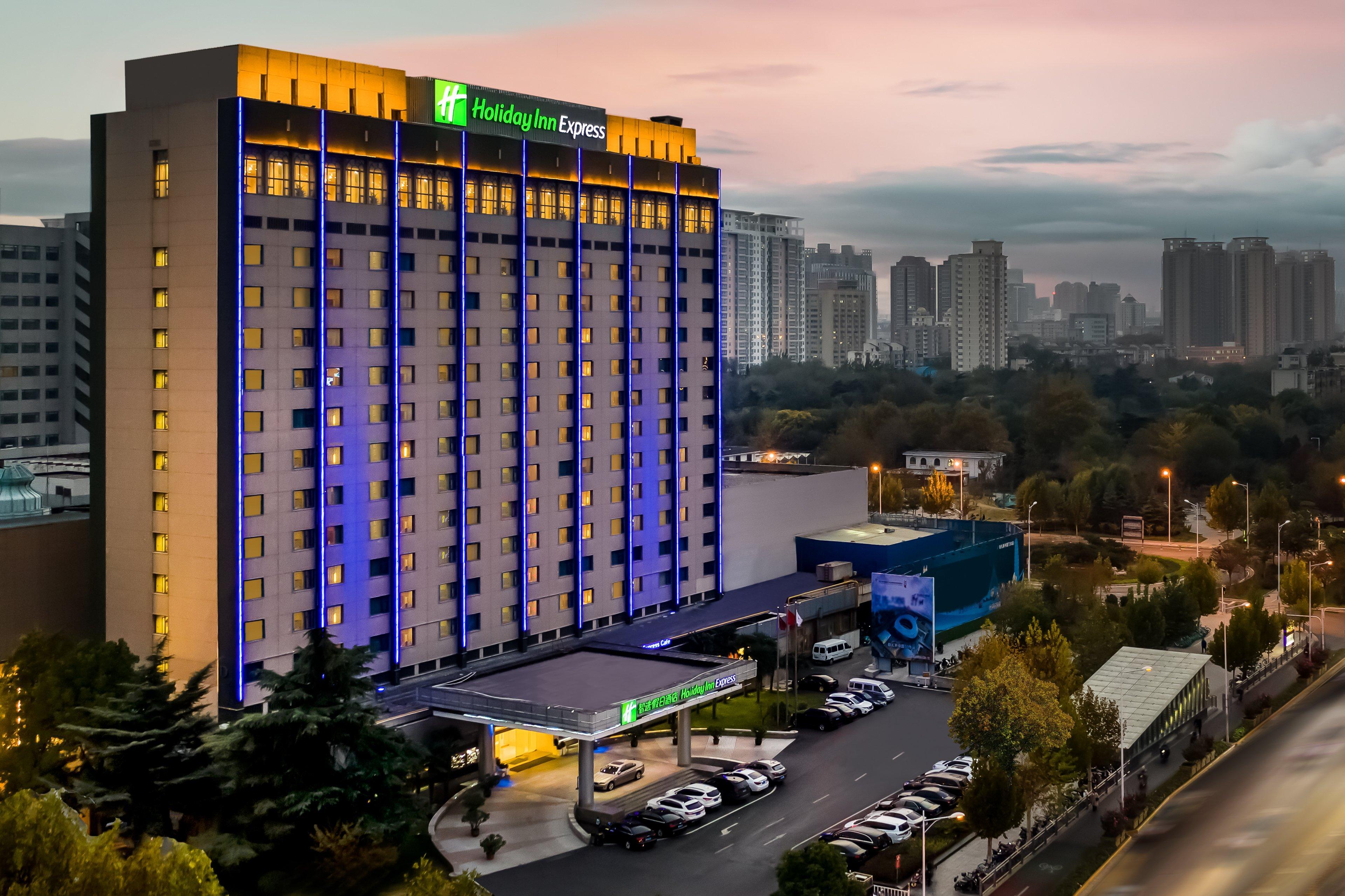 Holiday Inn Express Zhengzhou Zhongzhou By Ihg Exterior photo